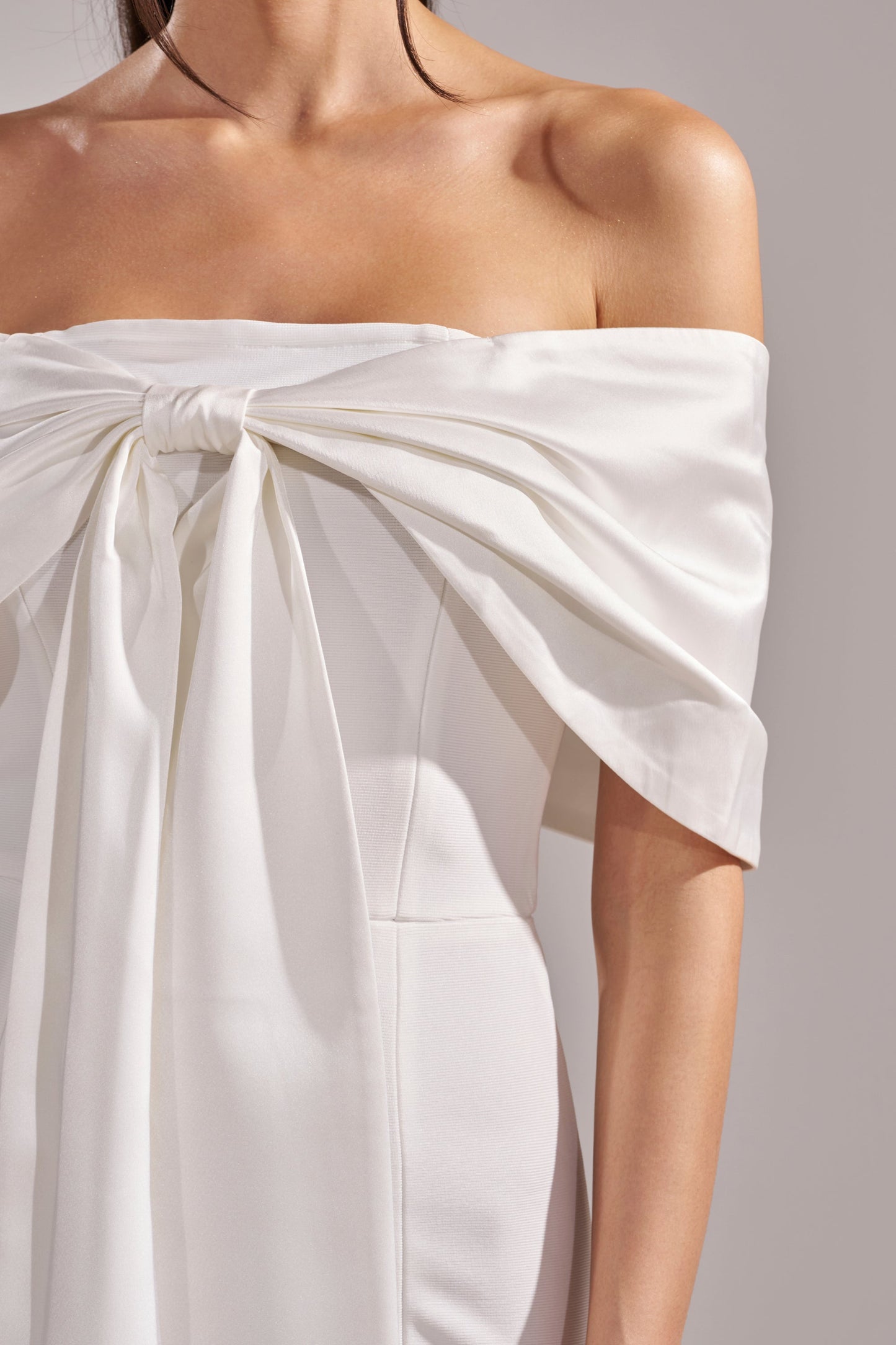 Celenor White Off-Shoulder Satin Bow Front Bodycon Mini Dress