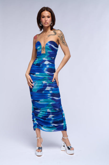 Celenor Blue Abstract Print Strapless Ruched Bodycon Midi Dress
